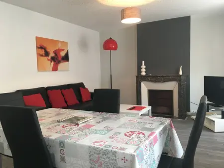 Appartement Rénové, Proche Centre-Ville Épinal, 2 Chambres, Confort, WiFi, Parking - Photo 6