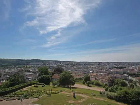 Appartement Rénové, Proche Centre-Ville Épinal, 2 Chambres, Confort, WiFi, Parking - Photo 17