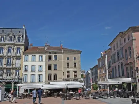 Appartement Rénové, Proche Centre-Ville Épinal, 2 Chambres, Confort, WiFi, Parking - Photo 20