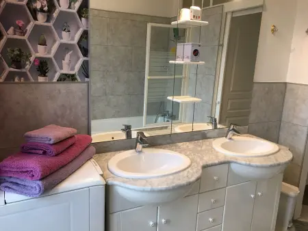 Grand appartement 6 pers., cadre calme, proche Nancy et Lunéville, toutes commodités, tout inclus - Photo 12