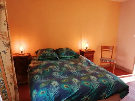 Escapade touristique: gîte avec 2 chambres, TV et cuisine équipée à Bazoches-les-Gallerandes - Photo 2