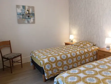 Escapade touristique: gîte avec 2 chambres, TV et cuisine équipée à Bazoches-les-Gallerandes - Photo 7
