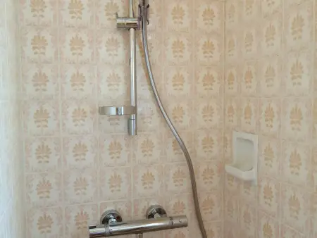 Escapade touristique: gîte avec 2 chambres, TV et cuisine équipée à Bazoches-les-Gallerandes - Photo 13