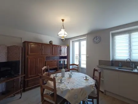 Escapade touristique: gîte avec 2 chambres, TV et cuisine équipée à Bazoches-les-Gallerandes - Photo 14