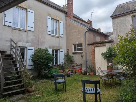 Escapade touristique: gîte avec 2 chambres, TV et cuisine équipée à Bazoches-les-Gallerandes - Photo 21