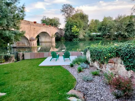 Maison familiale près du Zoo de la Flèche avec piscine chauffée, jardin et cheminée - Photo 22