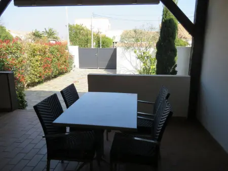 Maison avec Terrasse, BBQ, Cour, 700m Plage, 3 Pièces, 6 Personnes - Photo 1
