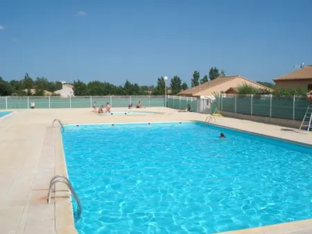 Maison avec Cour, Piscine Sécurisée, Climatisation, 3 Chambres, Proche Plage, 8 Personnes - Photo 1