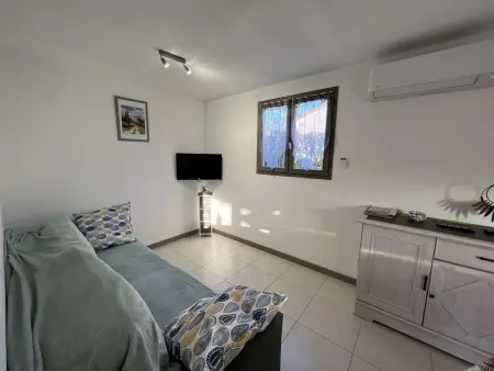 Maison avec Cour, Piscine Sécurisée, Climatisation, 3 Chambres, Proche Plage, 8 Personnes - Photo 10
