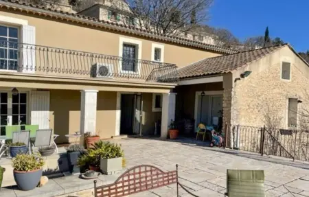 Maison 8 personnes à La Roque sur Pernes - Photo 1