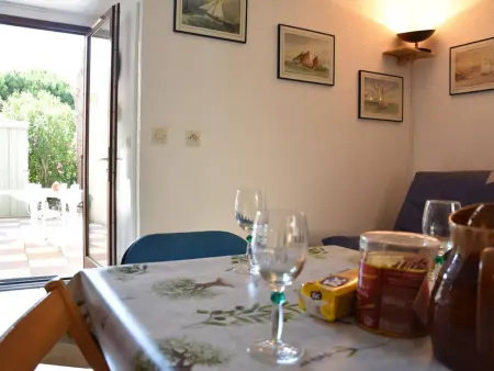 Pavillon 3 pièces à Gruissan avec piscine, 2 terrasses et parking privé, à 400m de la mer - Photo 7