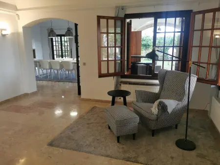 Villa de Luxe à 100m de la Plage avec Piscine, 4 Chambres, 4 Salles de Bain, Jardin et Garage - Photo 9