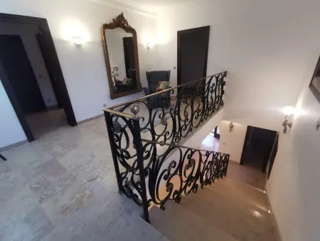Villa de Luxe à 100m de la Plage avec Piscine, 4 Chambres, 4 Salles de Bain, Jardin et Garage - Photo 19