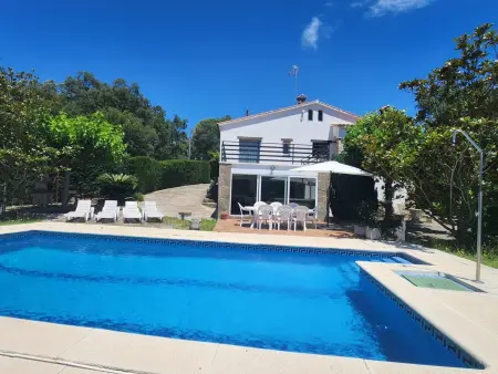 VILLAS COSETTE / Descubre Villa Martina, tu oasis perfecto en la Costa Brava!  Fabulosa piscina y zona de Barbacoa! - Photo 1