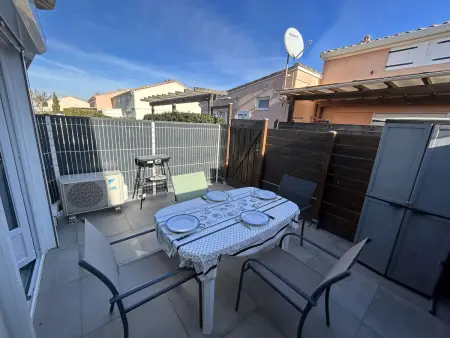 Maison rénovée avec piscine, parking privé et proche plage à Marseillan - Photo 1