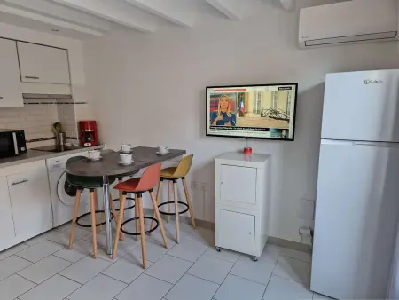 Maison rénovée avec piscine, parking privé et proche plage à Marseillan - Photo 6