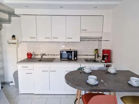 Maison rénovée avec piscine, parking privé et proche plage à Marseillan - Photo 8