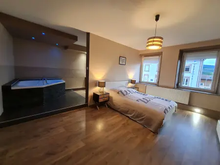 Appartement moderne et lumineux, proche de Saint-Dié-des-Vosges - 5 pers., WiFi, parking, terrasse - Photo 3
