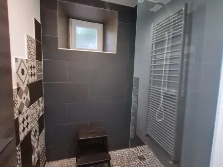 Appartement moderne et lumineux, proche de Saint-Dié-des-Vosges - 5 pers., WiFi, parking, terrasse - Photo 10