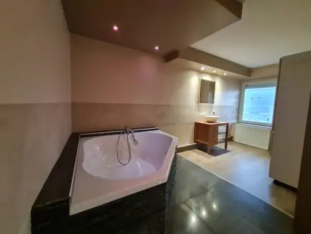 Appartement moderne et lumineux, proche de Saint-Dié-des-Vosges - 5 pers., WiFi, parking, terrasse - Photo 16