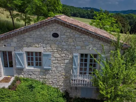 Gite La Folie, Gîte confortable avec terrasse et piscine - Photo 21
