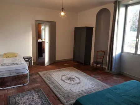 Gîte cosy et indépendant avec terrasse, jardin clos, internet 4G, tout compris - Bengy-sur-Craon - Photo 4