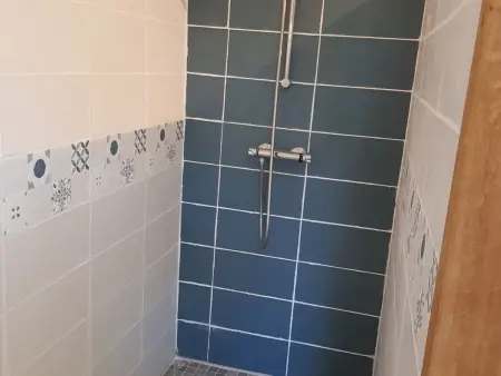 Gîte cosy et indépendant avec terrasse, jardin clos, internet 4G, tout compris - Bengy-sur-Craon - Photo 7