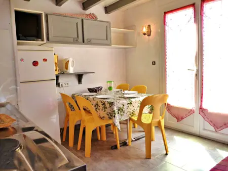 Charmante Maisonnette avec Piscine près de la Plage, Parking, et Animaux Acceptés - Photo 3