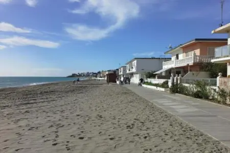 La Cala Boulevard Apartment 1 - CT 138, Retraite romantique en appartement côtier - Photo 3