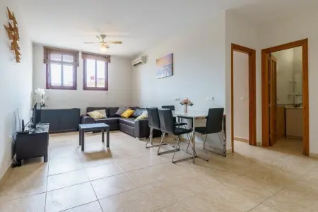 La Cala Boulevard Apartment 1 - CT 138, Retraite romantique en appartement côtier - Photo 6