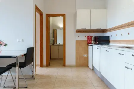 La Cala Boulevard Apartment 1 - CT 138, Retraite romantique en appartement côtier - Photo 11