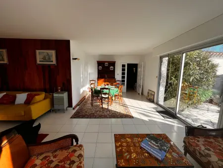Maison spacieuse à Olonne-sur-Mer avec jardin clos, proche plages et commerces, idéale familles - Photo 7