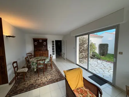 Maison spacieuse à Olonne-sur-Mer avec jardin clos, proche plages et commerces, idéale familles - Photo 33