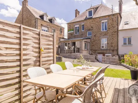 Maison familiale à Pontorson avec piscine couverte - Photo 18