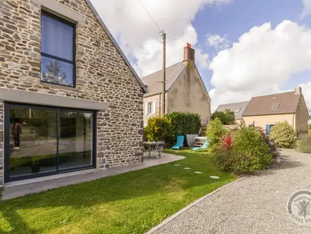 Maison moderne avec spa et jardin près de la plage - Photo 2