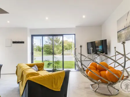 Maison moderne avec spa et jardin près de la plage - Photo 13