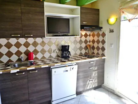 Maisonnette 4 pers avec terrasse, piscine, proche plage, animaux acceptés - Photo 2