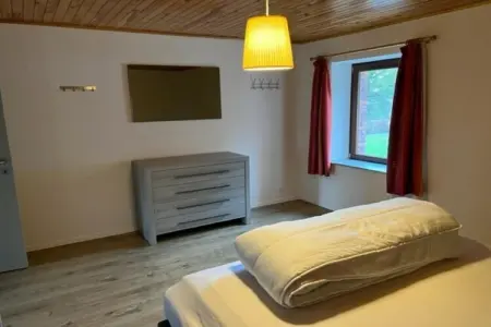 Le Petit Loup de Courtil, Authentique maison de vacances à Gouvy avec bien-être - Photo 14