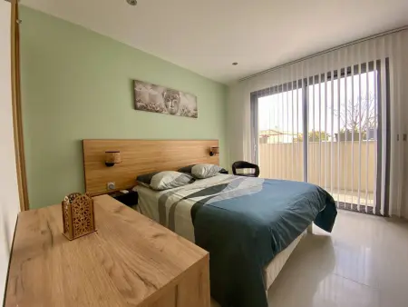 Villa Contemporaine avec Piscine Privée et Climatisation à 15min Plages - Photo 9