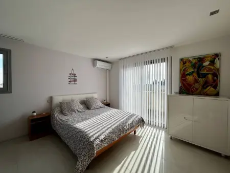 Villa Contemporaine avec Piscine Privée et Climatisation à 15min Plages - Photo 14