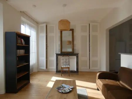 Maison de caractère avec jardin clos, idéale pour familles, proche sentiers de randonnée - Photo 1