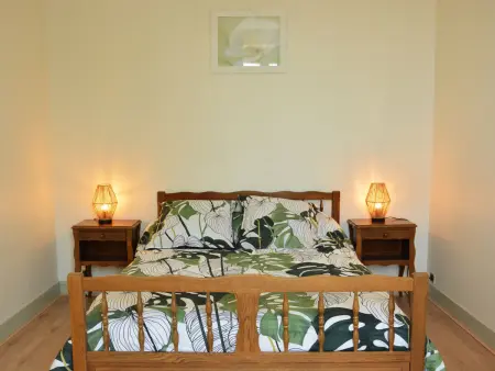 Maison de caractère avec jardin clos, idéale pour familles, proche sentiers de randonnée - Photo 12