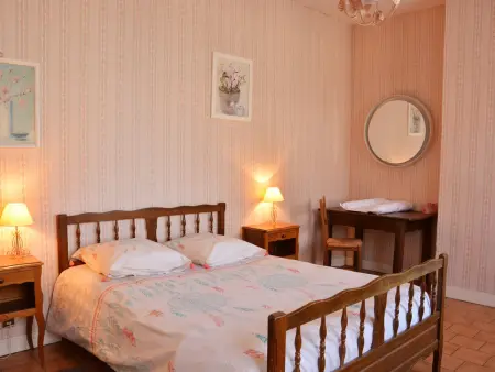Maison de caractère avec jardin clos, idéale pour familles, proche sentiers de randonnée - Photo 17