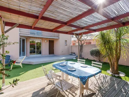 Villa spacieuse à Gruissan, 4 chambres, jardin privé, clim, proche plage, idéal familles/amis - Photo 5