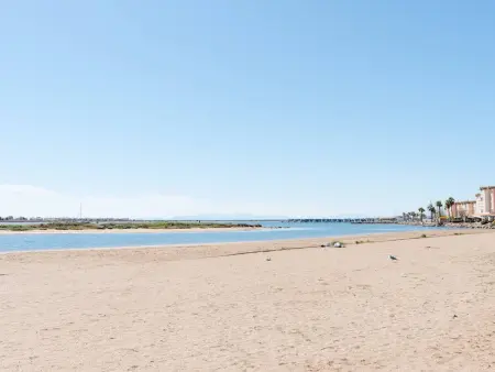 Villa spacieuse à Gruissan, 4 chambres, jardin privé, clim, proche plage, idéal familles/amis - Photo 15