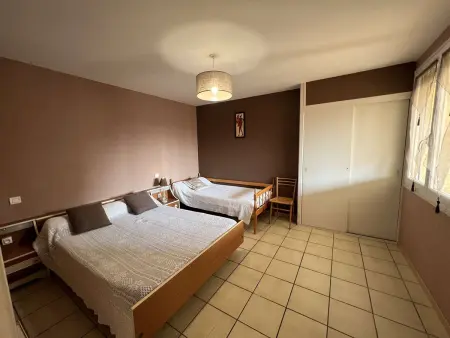 T4 Centre-Ville, 8 Pers, Terrasse, Parking, à 200m Plage/Commerces - Photo 7