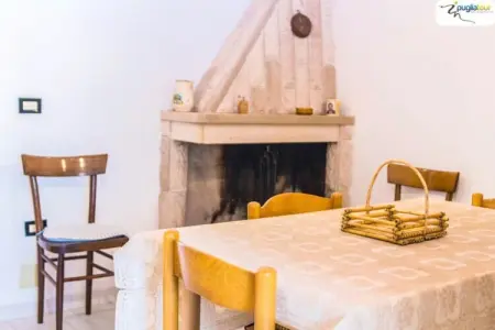 Trullo Cittadino Cisternino, Maison en Apulie avec piscine et terrasse - Photo 4
