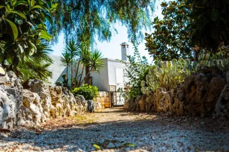 Trullo Cittadino Cisternino, Maison en Apulie avec piscine et terrasse - Photo 26