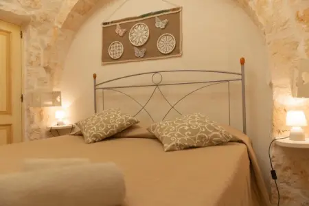 Trullo Filippo Ostuni, Maison de Vacances à Valle d'Itria avec Piscine - Photo 2