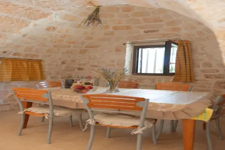 Trullo Filippo Ostuni, Maison de Vacances à Valle d'Itria avec Piscine - Photo 3